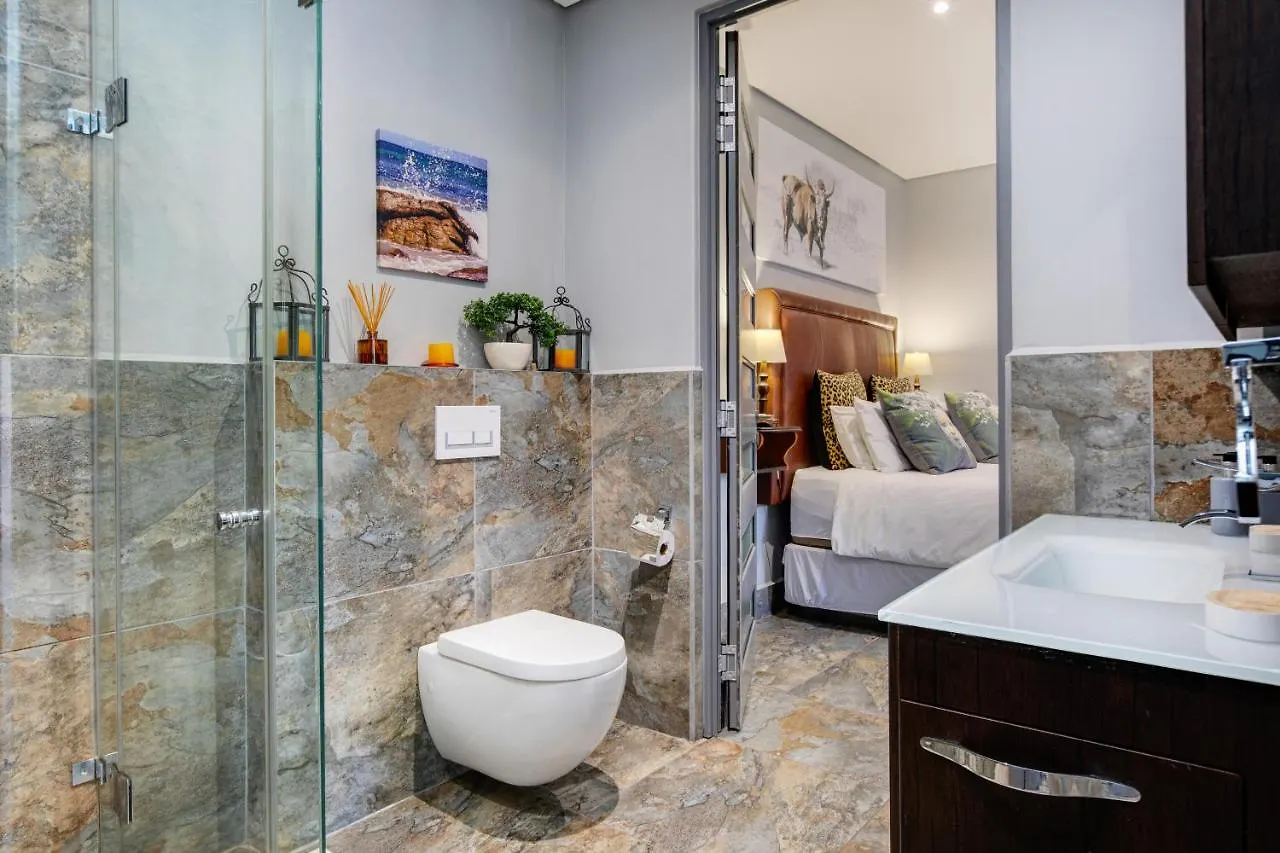 Solar Powered Camps Bay Sea View Apartment Cape Town